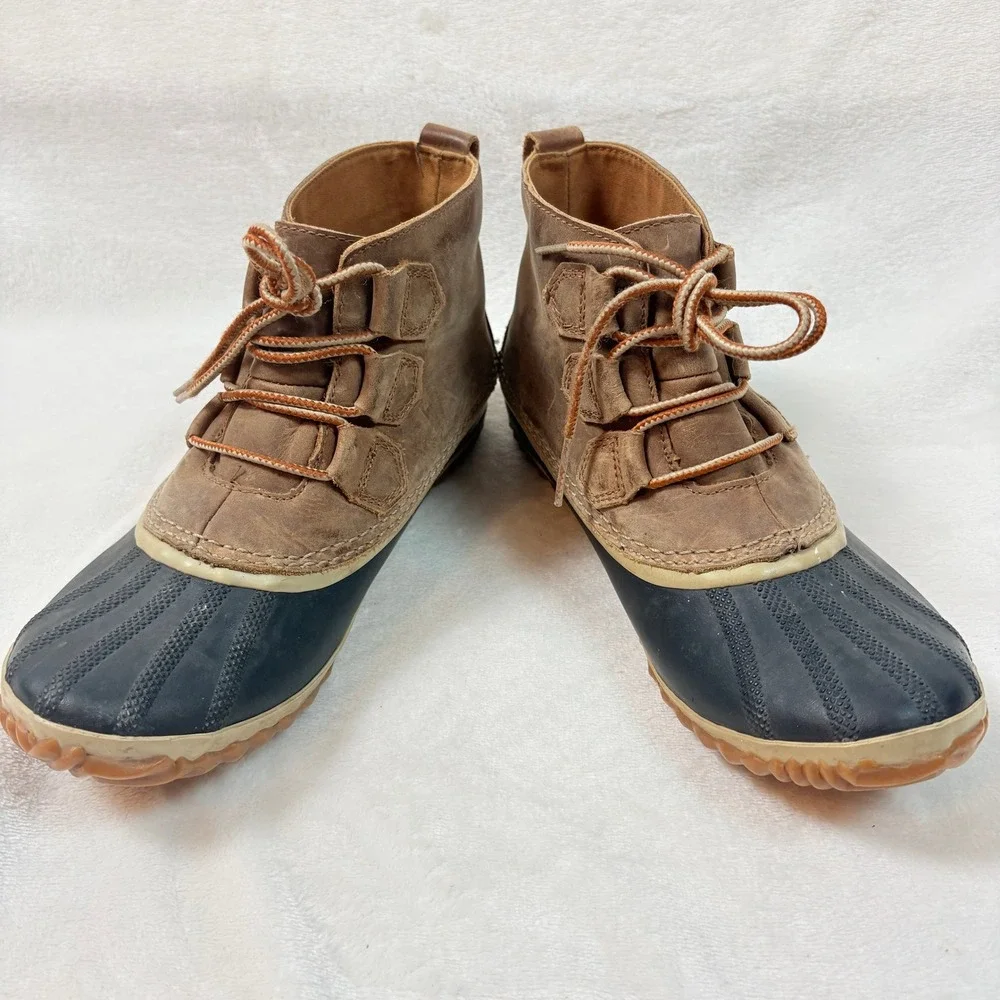 Sorel Out N About Waterproof Leather Duck Boots‎ Women Sz 8.5 Tan Black Ankle